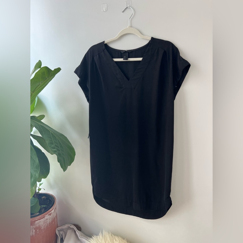 H&M Flowy Work Dress // Size 6